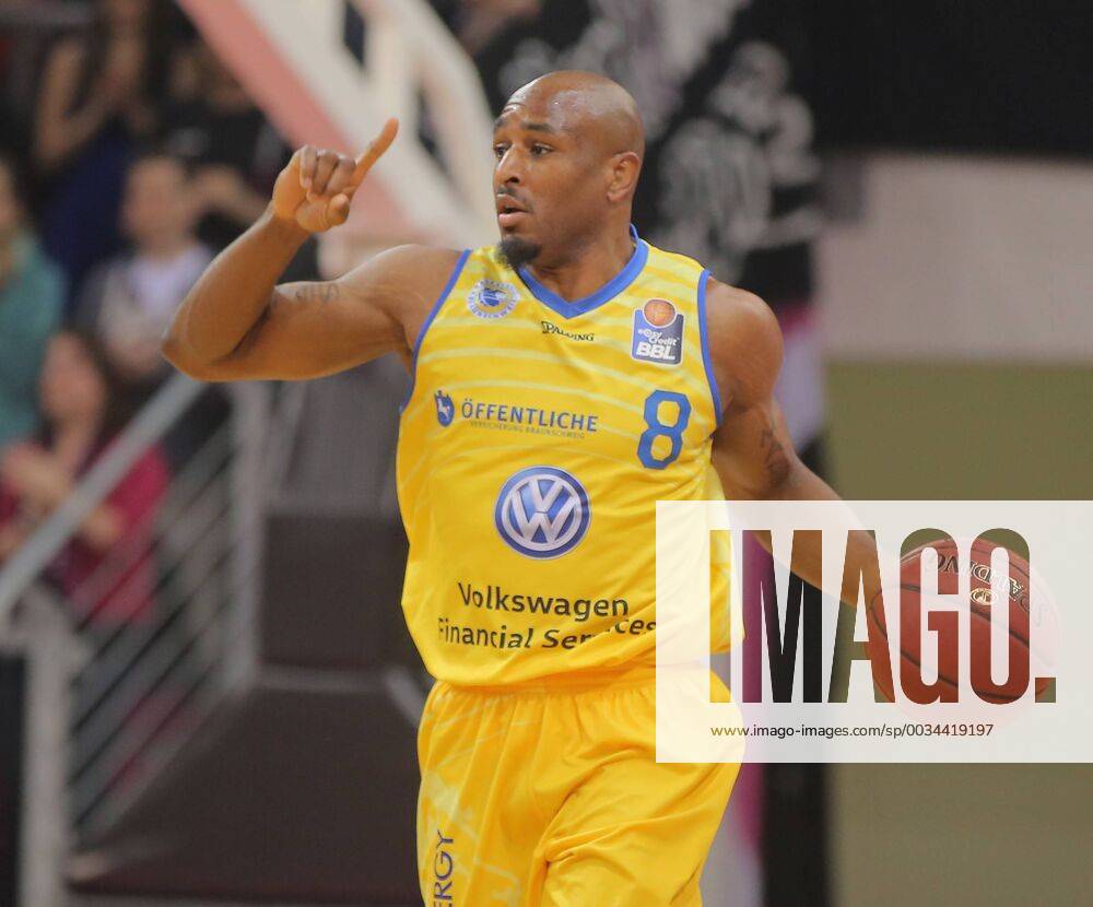 Bonn Germany 27 04 2018 Basketball Bundesliga BBL Telekom Baskets Bonn vs Loewen Braunschweig DeAndre Lansdowne Braunschweig in action