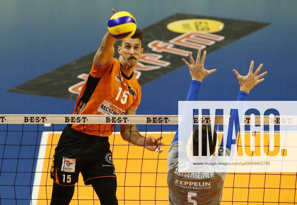 Kyle Russell in attack David Sossenheimer Sport Volleyball Play Off Final Bundesliga Mens Season 2017 2018 29 04 2018 BR Volleys Berlin BRV vs VfB Friedrichshafen