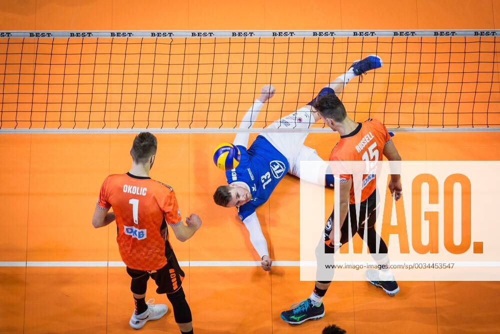 Berlin Germany 29 04 2018 Aleksandar Okolic BR Volleys 1 and Russell Kyle BR Volleys 15 look down on Markus Steuerwald Friedrichshafen 13 down at Playoff Final Game 2 of the Volleyball Bundesliga between Berlin Recycling Volleys and VfB Friedrichshafen
