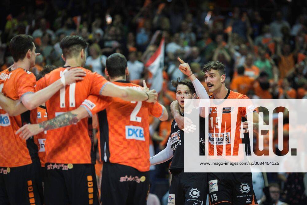 Berlin Germany 29 04 2018 Graham Vigrass BR Volleys 8 Adam White BR Volleys 11 Steven Marshall BR Volleys 2 Luke Perry BR Volleys 4 and Russell Kyle BR Volleys 15 celebrate the Volleyball Bundesliga Play Off Final match between Berlin Recycling Volleys and VfB Friedrichshafen