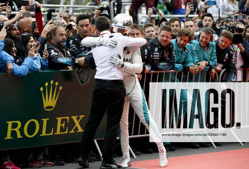 Motorsports: World Championship WM Weltmeisterschaft 2018; Grand Prix Azerbaijan, Grand Prix of Europe, Formula 1 2018 Azerbaijan Grand Prix, 44 Lewis Hamilton (GBR, Mercedes AMG Petronas F1 Team), Baku Azerbaijan