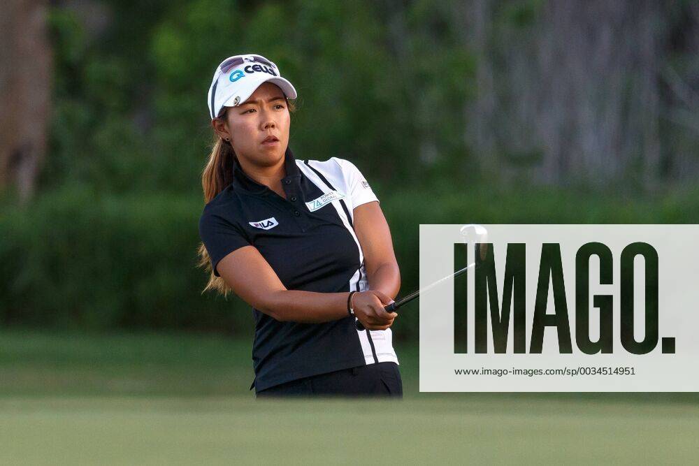 THE COLONY, TX - MAY 04: Jenny Shin of Korea chips onto the 3rd green during the First Round of the Volunteers of America Texas Classic on May 4, 2018 at the Old American Golf Club in The Colony, TX. (Photo by Andrew Dieb Icon Sportswire) GOLF: MAY 04 LPGA Golf Damen - Volunteers of America Texas Classic Icon1805046011