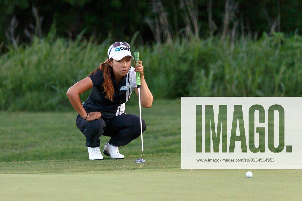 THE COLONY, TX - MAY 04: Jenny Shin of Korea lines up her putt on the 3rd green during the First Round of the Volunteers of America Texas Classic on May 4, 2018 at the Old American Golf Club in The Colony, TX. (Photo by Andrew Dieb Icon Sportswire) GOLF: MAY 04 LPGA Golf Damen - Volunteers of America Texas Classic Icon1805046121