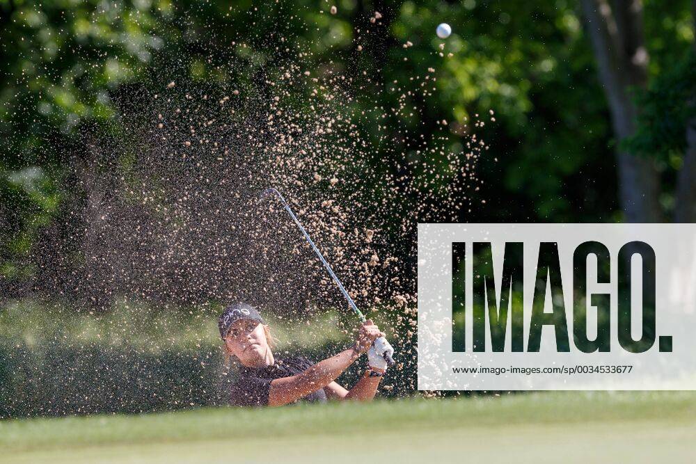 - SPORT THE COLONY, TX - MAY 05: Amateur Meagan Winans hits the pin after blasting out of the 3 green side bunker during the LPGA Golf Damen Volunteers of America Texas Classic on May 5, 2018 at the Old American Golf Club in The Colony, TX. (Photo by Andrew Dieb Icon Sportswire) GOLF: MAY 05 LPGA - Volunteers of America Texas Classic Icon180505294