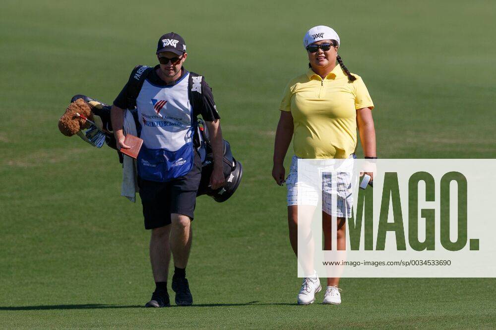 THE COLONY, TX - MAY 05: Christina Kim and her caddie walk up the 3 fairway during the LPGA Golf Damen Volunteers of America Texas Classic on May 5, 2018 at the Old American Golf Club in The Colony, TX. (Photo by Andrew Dieb Icon Sportswire) GOLF: MAY 05 LPGA - Volunteers of America Texas Classic Icon180505332