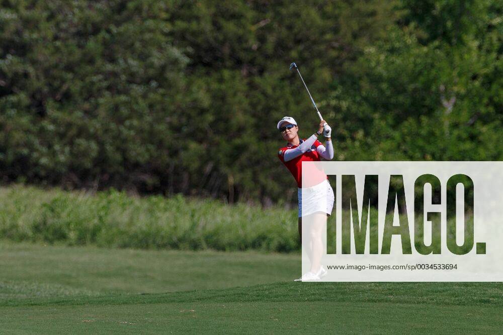 THE COLONY, TX - MAY 05: Minjee Lee of Australia hits her approach shot to 3 during the LPGA Golf Damen Volunteers of America Texas Classic on May 5, 2018 at the Old American Golf Club in The Colony, TX. (Photo by Andrew Dieb Icon Sportswire) GOLF: MAY 05 LPGA - Volunteers of America Texas Classic Icon180505360