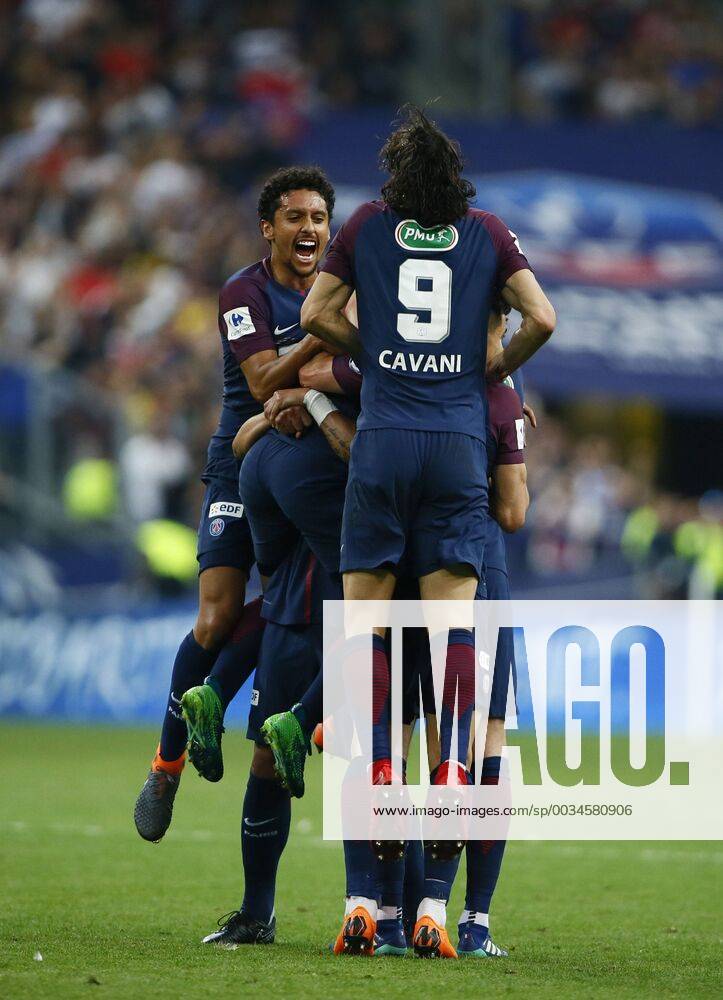 Joie LO CELSO Giovani (PSG) avec Thiago SILVA (PSG) et equipe FOOTBALL : Les Herbiers vs Paris Saint Germain - Finale Coupe de France - 08 05 2018 GwendolineLeGoff Panoramic