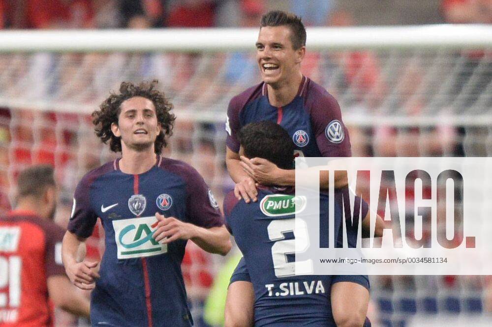18 GIOVANI LO CELSO (PSG) - 25 ADRIEN RABIOT (PSG) - JOIE FOOTBALL : Les Herbiers vs Paris SG - Coupe de France - Finale - 08 05 2018 AnthonyBIBARD FEP Panoramic