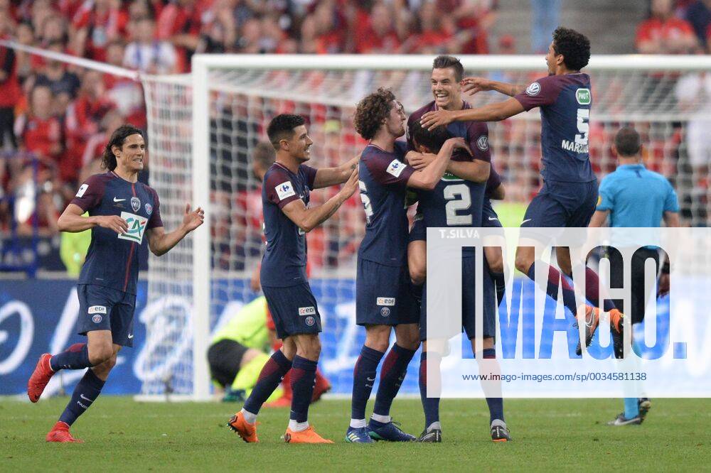 18 GIOVANI LO CELSO (PSG) - 25 ADRIEN RABIOT (PSG) - 17 YURI BERCHICHE (PSG) - 09 EDINSON CAVANI (PSG) - JOIE FOOTBALL : Les Herbiers vs Paris SG - Coupe de France - Finale - 08 05 2018 AnthonyBIBARD FEP Panoramic