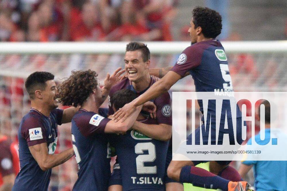 18 GIOVANI LO CELSO (PSG) - 17 YURI BERCHICHE (PSG) - JOIE FOOTBALL : Les Herbiers vs Paris SG - Coupe de France - Finale - 08 05 2018 AnthonyBIBARD FEP Panoramic