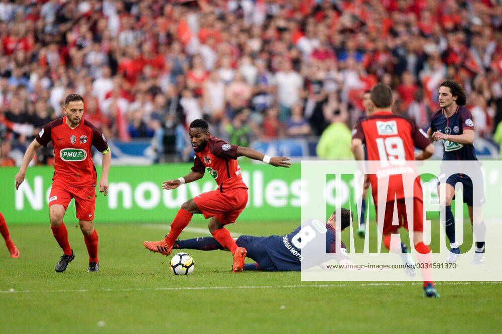 11 Louis Bongongui (her) - 06 Sebastien Flochon (her) FOOTBALL : Les Herbiers vs Paris SG - Coupe de France - Finale - 08 05 2018 AnthonyBIBARD FEP Panoramic