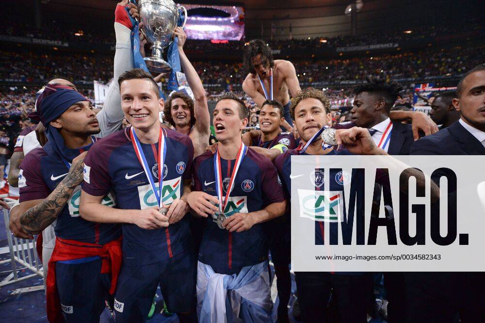 20 LAYVIN KURZAWA (PSG) - 23 JULIAN DRAXLER (PSG) - 18 GIOVANI LO CELSO (PSG) - 02 THIAGO SILVA (PSG) - 10 NEYMAR JR (PSG) - 37 TIMOTHY WEAH (PSG) - 25 ADRIEN RABIOT (PSG) - JOIE FOOTBALL : Les Herbiers vs Paris SG - Coupe de France - Finale - 08 05 2018 AnthonyBIBARD FEP Panoramic