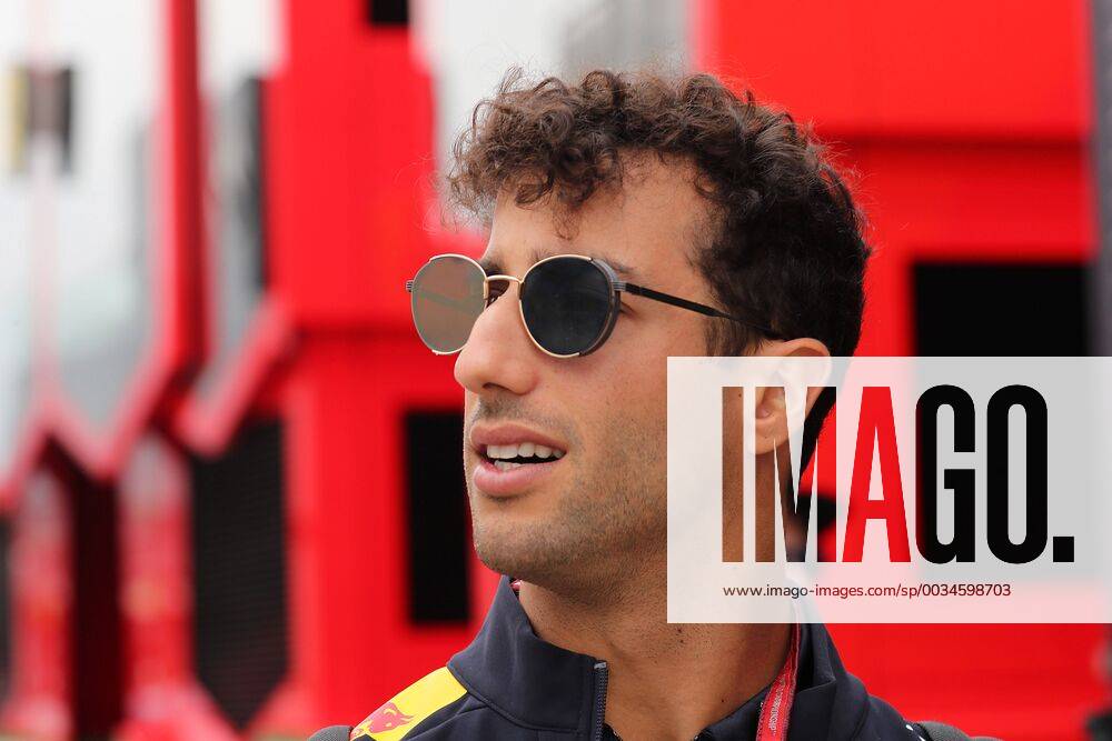 Photo4 LaPresse 10 05 2018 Barcelona, Spain Grand Prix Formula One Spain 2018 In the pic: Daniel Ricciardo (AUS) Red Bull Racing RB14 & xa9; Photo4 LaPresse 10 05 2018 Barcelona, Spain Sport Grand Prix Formula One Spain 2018 In the pic: Daniel Ricciardo (AUS) Red Bull Racing RB14
