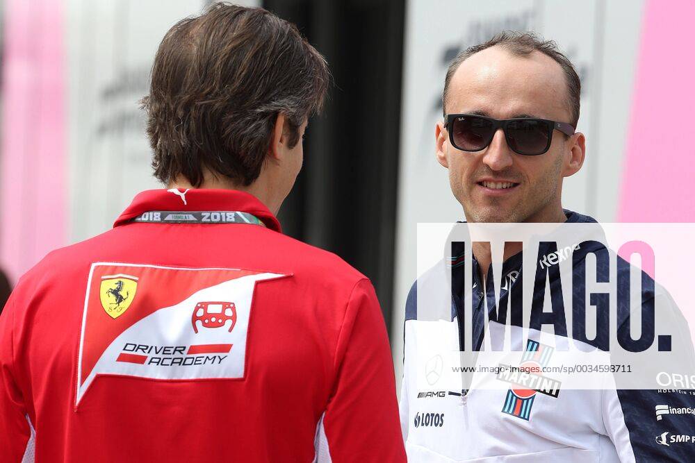 Photo4 LaPresse 10 05 2018 Barcelona, Spain Grand Prix Formula One Spain 2018 In the pic: Massimo Rivola (ITA), Scuderia Ferrari Sporting Director and Robert Kubica (POL) Williams FW41 Reserve and Development Driver & xa9; Photo4 LaPresse 10 05 2018 Barcelona, Spain Sport Grand Prix Formula One Spain 2018 In the pic: Massimo Rivola (ITA), Scuderia Ferrari Sporting Director and Robert Kubica (POL) Williams FW41 Reserve and Development Driver