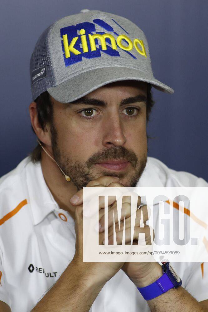 10th May, Circuit de Barcelona, Barcelona, Spain; Spanish Formula One Grand Prix, driver arrivals and press conference PK Pressekonferenz Fernando Alonso of Team McLaren in to the press conference of the Spanish GP ActionPlus12022983