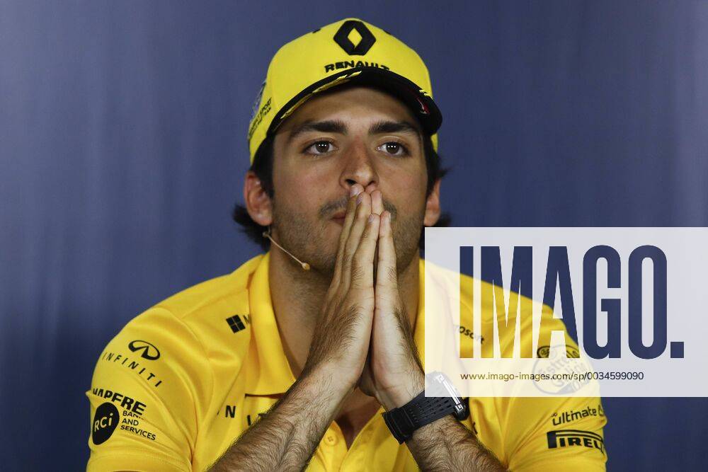 10th May, Circuit de Barcelona, Barcelona, Spain; Spanish Formula One Grand Prix, driver arrivals and press conference PK Pressekonferenz Carlos Sainz Renault F1 Team in to the press conference of the Spanish GP ActionPlus12022984