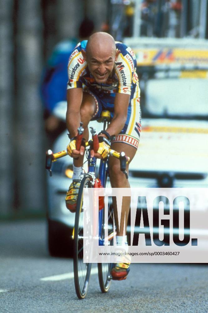 Marco Pantani (Italien Mercatone Uno) Radsport Herren Tour de France 1997, Straßenradsport, Straße, Rad Einzelbild Aufnahmedatum geschätzt Radsport Herren Tour de France 1997, Straßenradsport, Straße, Rad Einzelbild Aufnahmedatum geschätzt