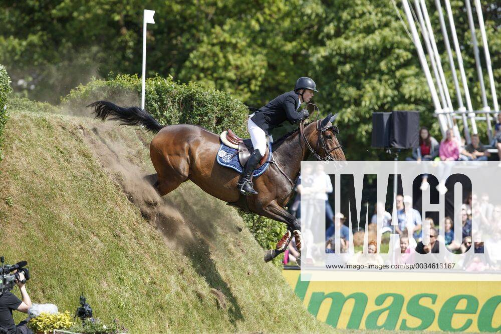 Hamburg 89 German Spring and Dressage Derby 2018 SAMPSON Matthew GBR Gloria van Zuuthoeve Hamburg 89 German Spring and Dressage Derby 2018 Prize of the German Credit Bank 2 Qualification for the German Spring Derby 11 May 2018