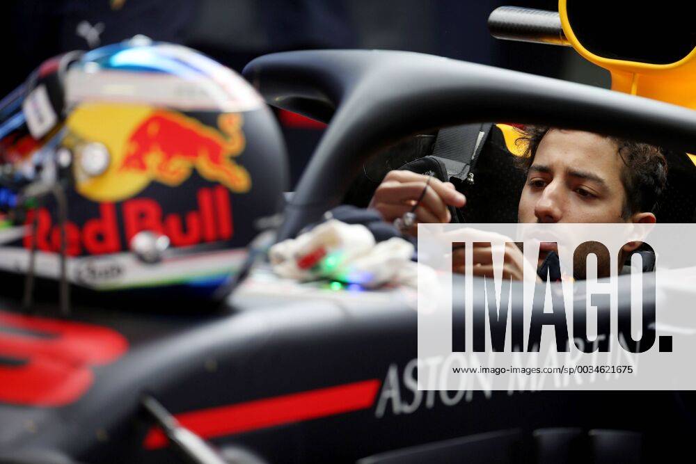 Photo4 LaPresse 12 05 2018 Barcelona, Spain Grand Prix Formula One Spain 2018 In the pic: Daniel Ricciardo (AUS) Red Bull Racing RB14 & xa9; Photo4 LaPresse 12 05 2018 Barcelona, Spain Sport Grand Prix Formula One Spain 2018 In the pic: Daniel Ricciardo (AUS) Red Bull Racing RB14