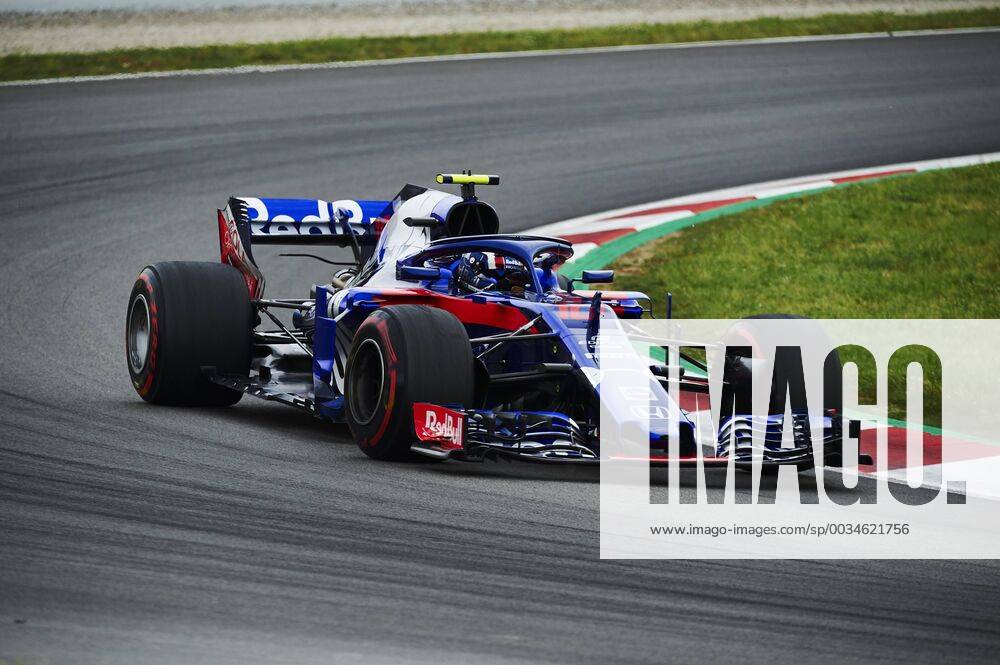 12th May, Circuit de Barcelona, Barcelona, Spain; Spanish Formula One Grand Prix, Saturday qualifying; Pierre Gasly of the Toro Rosso Team rounds a turn during the Saturday practice session ActionPlus12023865