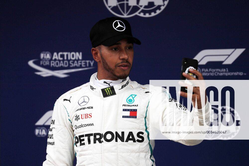 Photo4 LaPresse 12 05 2018 Barcelona, Spain Grand Prix Formula One Spain 2018 In the pic: Lewis Hamilton (GBR) Mercedes AMG F1 W09 pole position & xa9; Photo4 LaPresse 12 05 2018 Barcelona, Spain Sport Grand Prix Formula One Spain 2018 In the pic: Lewis Hamilton (GBR) Mercedes AMG F1 W09 pole position