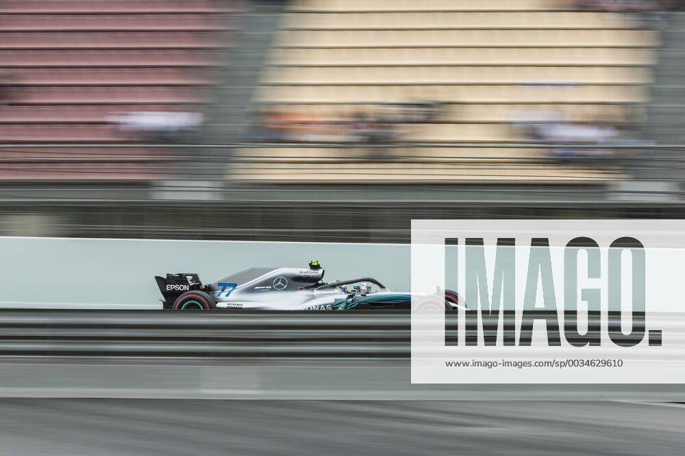 Montmelo, Spain - 77 Valtteri Bottas from Finland Mercedes W09 Hybrid EQ Power+ team Mercedes GP during the Spanish Formula One Grand Prix at Circuit de Catalunya on March 12, 2018 in Montmelo, Spain. Spanish F1 Grand Prix - Qualifying - ZUMAn230 20180512_zaa_n230_673