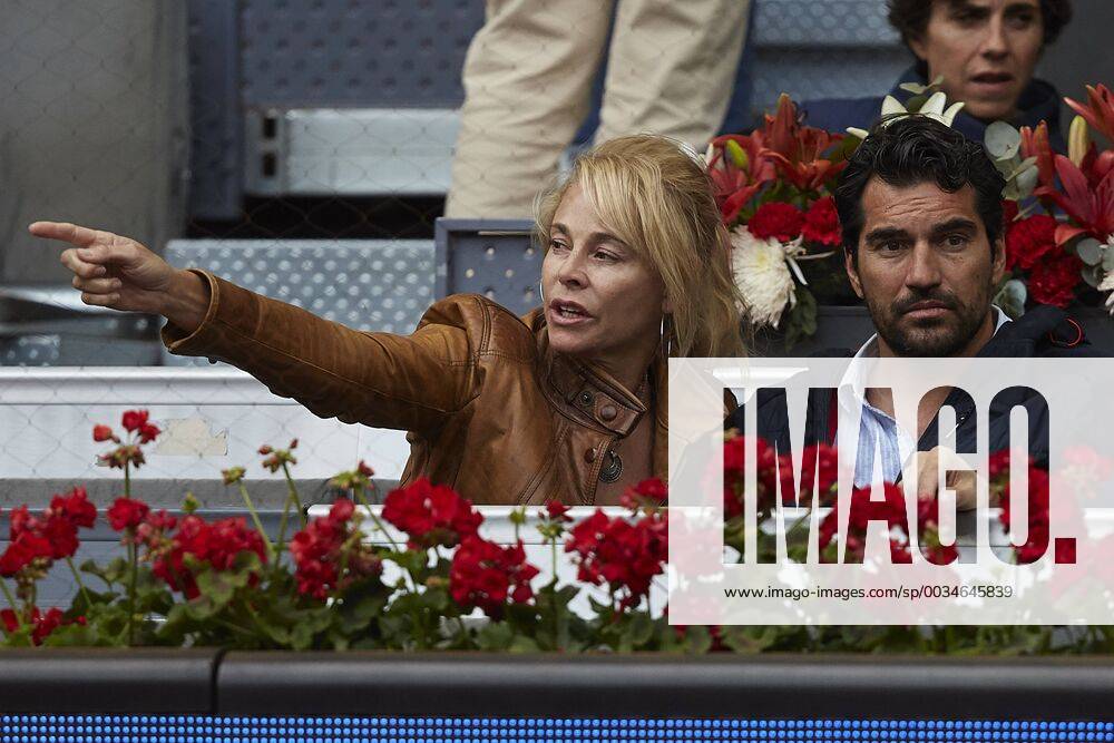 Madrid, Madrid, Spain - Spanish actress Belen Rueda (L) and Francis Malfatto attend day eight of the Mutua Madrid Open tennis tournament at the Caja Magica on May 12, 2018 in Madrid, Spain Mutua Madrid Open - Day Eight - ZUMAn230 20180512_zaa_n230_2011