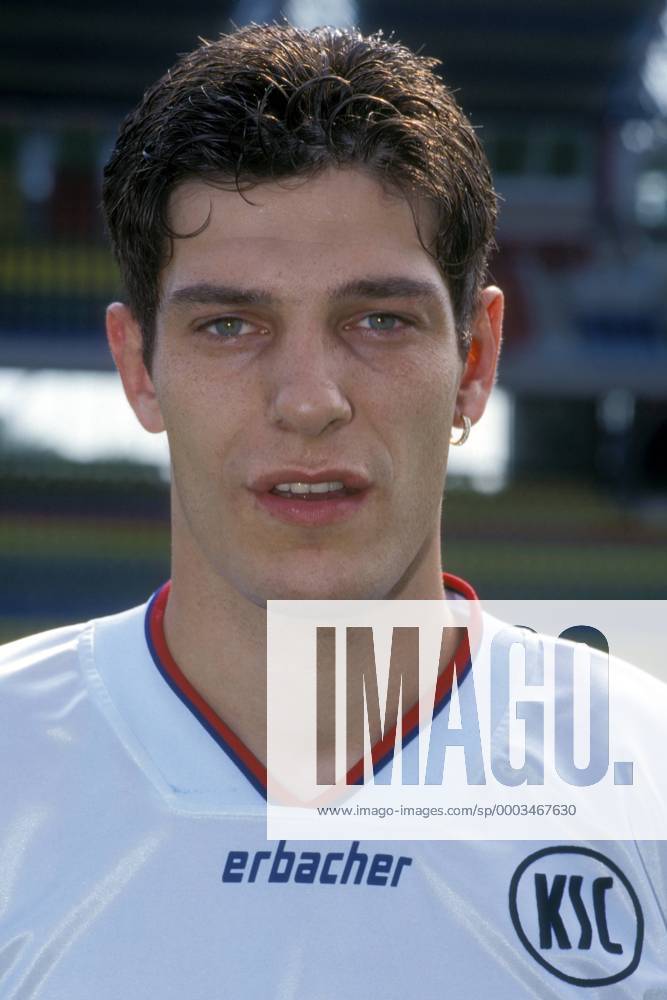Slaven Bilic (Karlsruher SC) Fußball 1. BL Herren DEUTSCHSPRACHIGE SPORTZEITSCHRIFTEN UND -ZEITUNGEN NUR NACH RÜCKSPRACHE, Saison 1994 1995 Porträt Karlsruhe Fußball 1. BL Herren DEUTSCHSPRACHIGE SPORTZEITSCHRIFTEN UND -ZEITUNGEN NUR NACH RÜCKSPRACHE, Saison 1994 1995 Porträt Karlsruhe