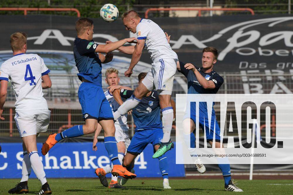 Football GER DM Final Round A Juniors 2018 Semifinals Return FC Schalke 04 TSG Hoffenheim Florian Krüger Schalke 04 mi against Lennart Grimmer re and David Otto Hoffenheim Team2