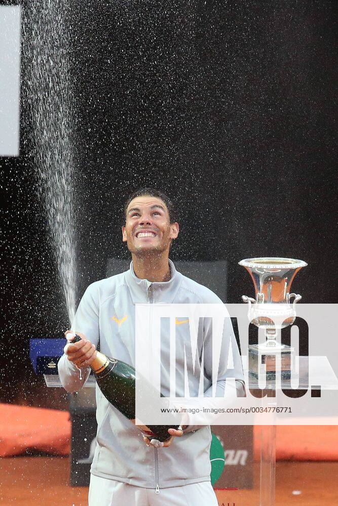 - SPORT Rome: Italian Open Tennis Day 8 20th May 2018, Foro Italico, Rome, Italy; Italian Open Tennis, finals day; Rafael Nadal (ESP) celebrates after winning the final match won againt Alexander Zverev (GER) 6-1, 1-6, 6-3 Credit: Giampiero Sposito Pacific Press . Rome Rome Italy Foro Italico GiampieroxSposito PacificxPress