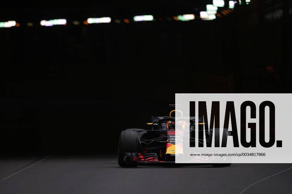 Photo4 LaPresse 24 05 2018 Monte Carlo, Monaco Grand Prix Formula One Monaco 2018 In the pic: Daniel Ricciardo (AUS) Red Bull Racing RB14 & xa9; Photo4 LaPresse 24 05 2018 Monte Carlo, Monaco Sport Grand Prix Formula One Monaco 2018 In the pic: Daniel Ricciardo (AUS) Red Bull Racing RB14