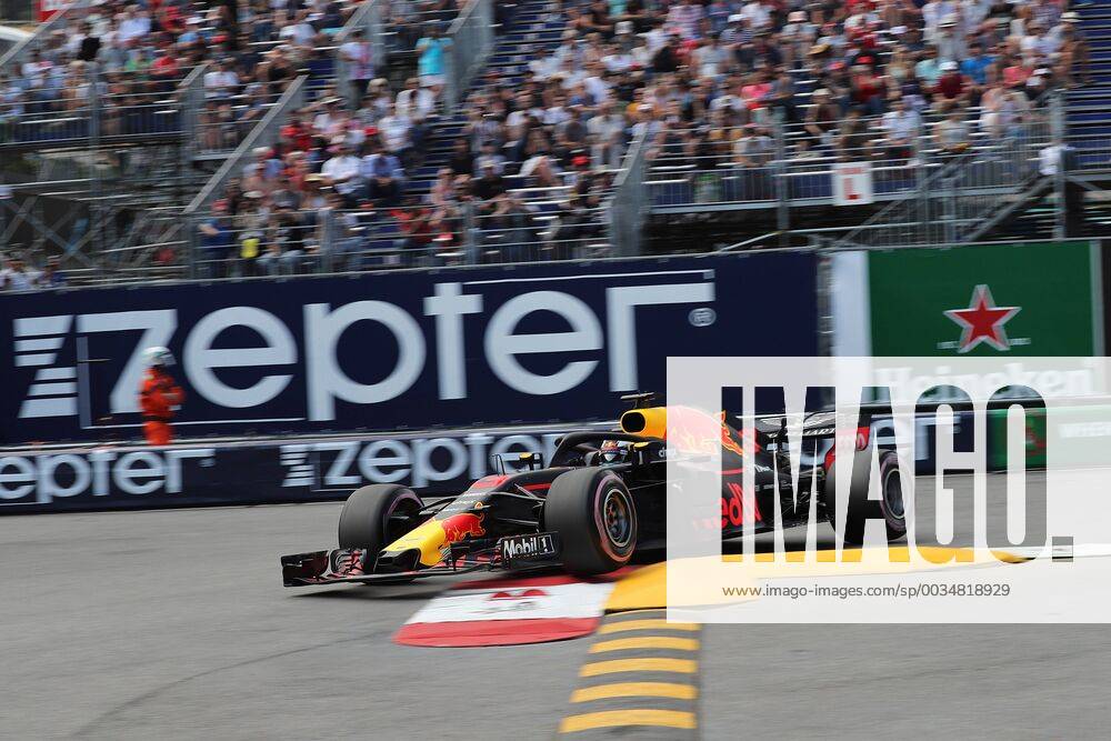 Photo4 LaPresse 24 05 2018 Monte Carlo, Monaco Grand Prix Formula One Monaco 2018 In the pic: Daniel Ricciardo (AUS) Red Bull Racing RB14 & xa9; Photo4 LaPresse 24 05 2018 Monte Carlo, Monaco Sport Grand Prix Formula One Monaco 2018 In the pic: Daniel Ricciardo (AUS) Red Bull Racing RB14