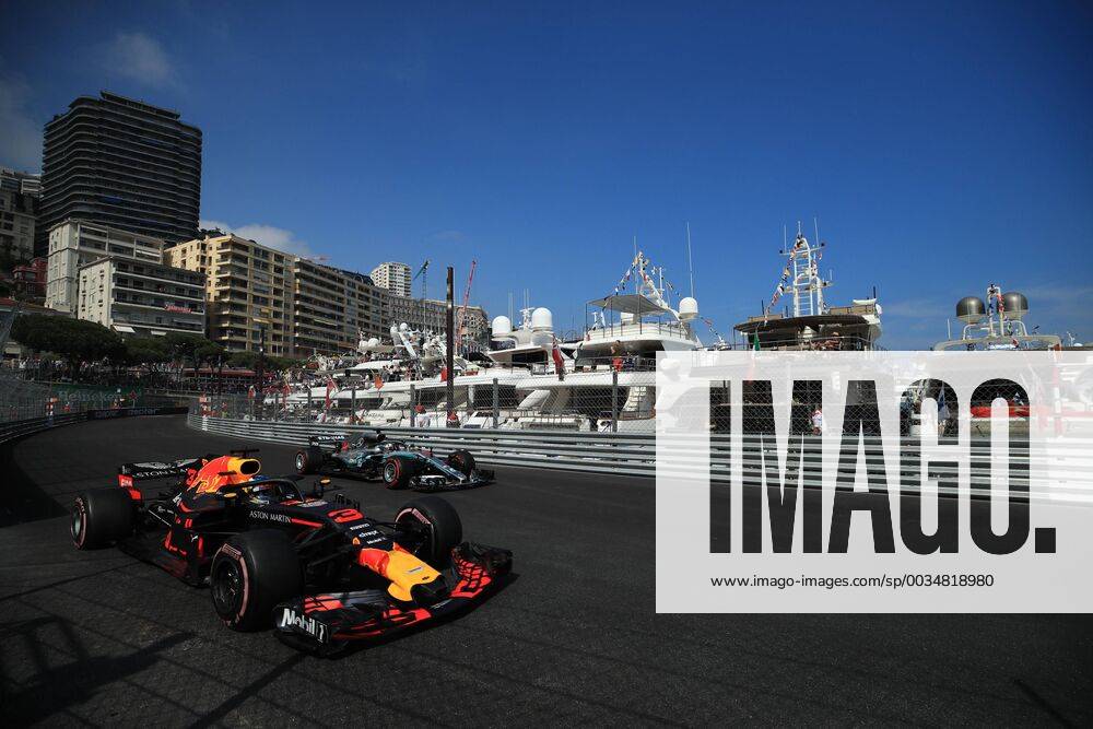 Daniel Ricciardo Red Bull Racing and Lewis Hamilton Mercedes AMG Petronas Formula One team with their cars in the harbor passage Grand Prix of Monaco 2018 Race Motorsport Formula 1 24 05 2018 Grand Prix of Monaco 2018 Race Motorsport Formula 1 24 05 2018 Monte Carlo