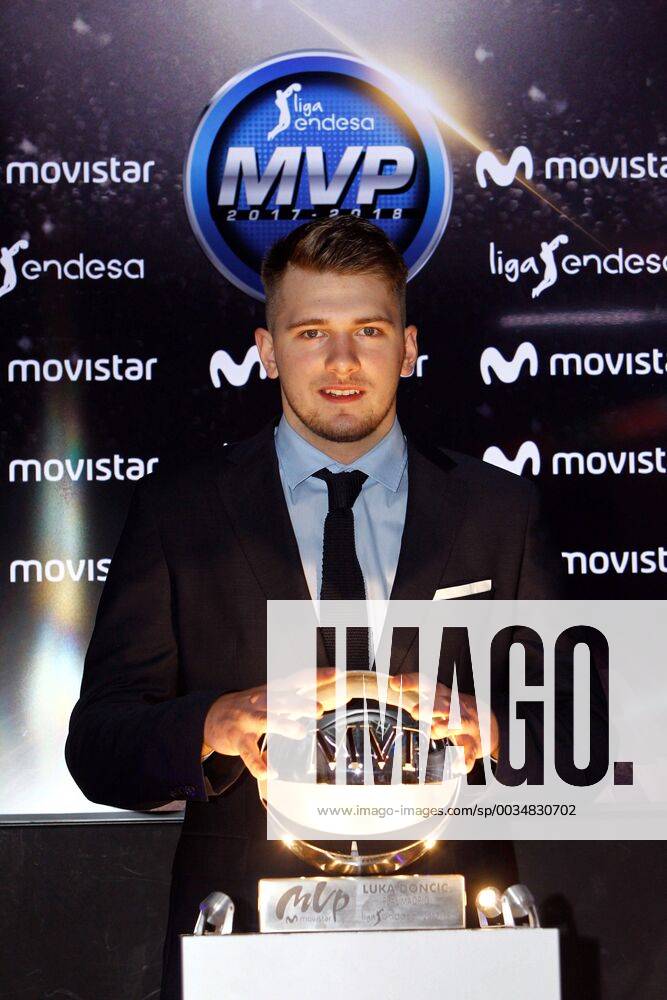 - SPORT Basketball, Luka Doncic in Spanien als MVP geehrt Real Madrid s Slovenian point guard receives the award as the best player of the Spanish Basketball ACB League 2017-18 during an awarding ceremony held in Madrid, Spain, 25 May 2018. Doncic, 19, is the youngest player in the History of the Spanish ACB League to win this award. Luka Doncic best player in Spanish League ACB !ACHTUNG: NUR REDAKTIONELLE NUTZUNG!