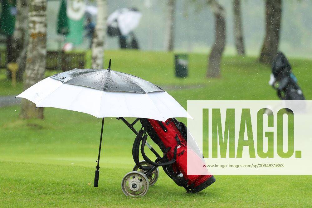 - SPORT GOLF - Goesser Open 2018 MARIA LANKOWITZ,AUSTRIA,25.MAY.18 - GOLF - Goesser Open, GC Erzherzog Johann. Image shows a feature with a golfbag and an umbrella. GEPAxpictures xChristianxWalgram