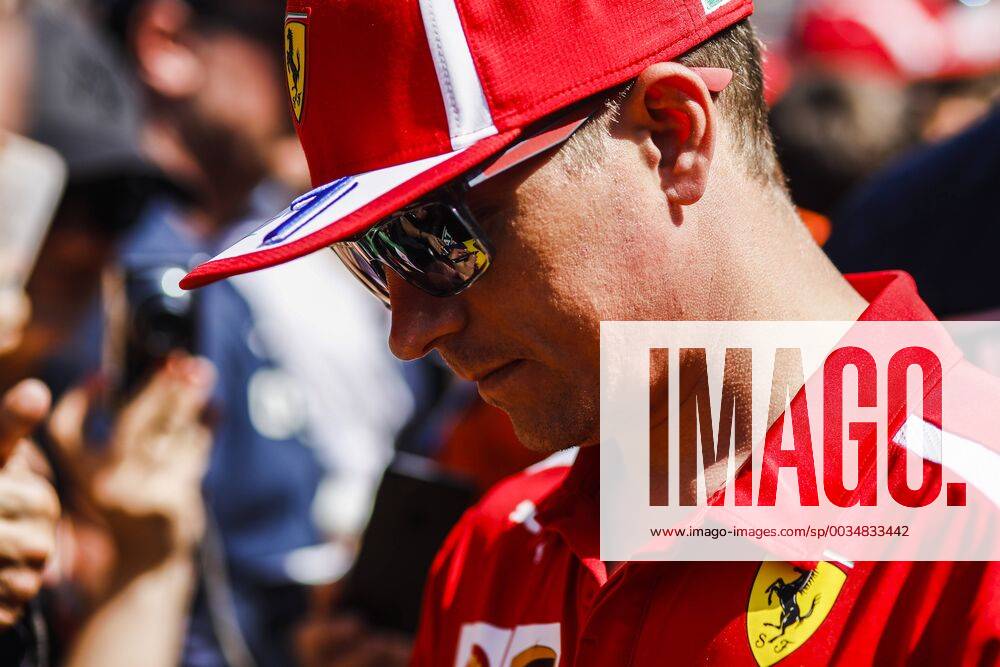 Montecarlo, Monaco - 07 Kimi Raikkonen from Finland Scuderia Ferrari SF71H portraitForce India mechanics pushing the 31 Esteban Ocon from France Force India F1 VJM11 car during the Monaco Formula One Grand Prix at Monaco on 25th of May, 2018 in Montecarlo, Monaco. F1 Grand Prix of Monaco - Previews - ZUMAn230 20180525_zaa_n230_881