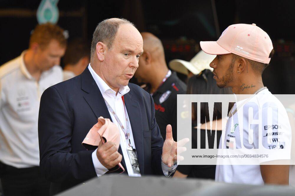 Motorsports: FIA Formula One World Championship WM Weltmeisterschaft 2018, Grand Prix of Monaco, Prince Albert II of Monaco, 44 Lewis Hamilton (GBR, Mercedes AMG Petronas Motorsport), Monte Carlo Monaco