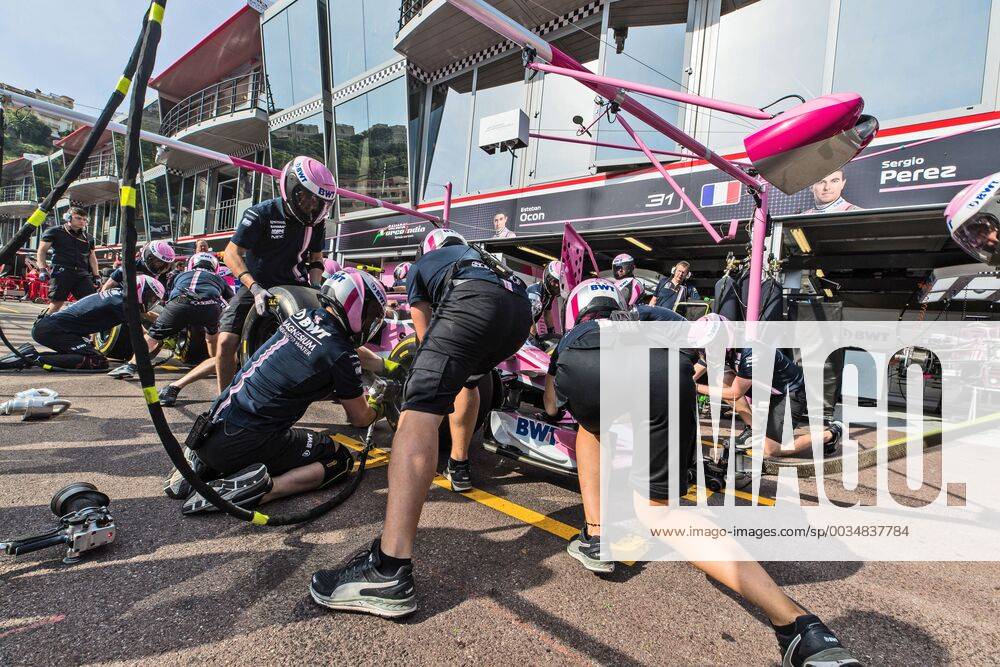 Hustle in the box at Sahara Force India F1 Team Grand Prix of Monaco 2018 Race Motorsport Formula 1 26 05 2018 Grand Prix of Monaco 2018 Race Motorsport Formula 1 26 05 2018 Monte Carlo