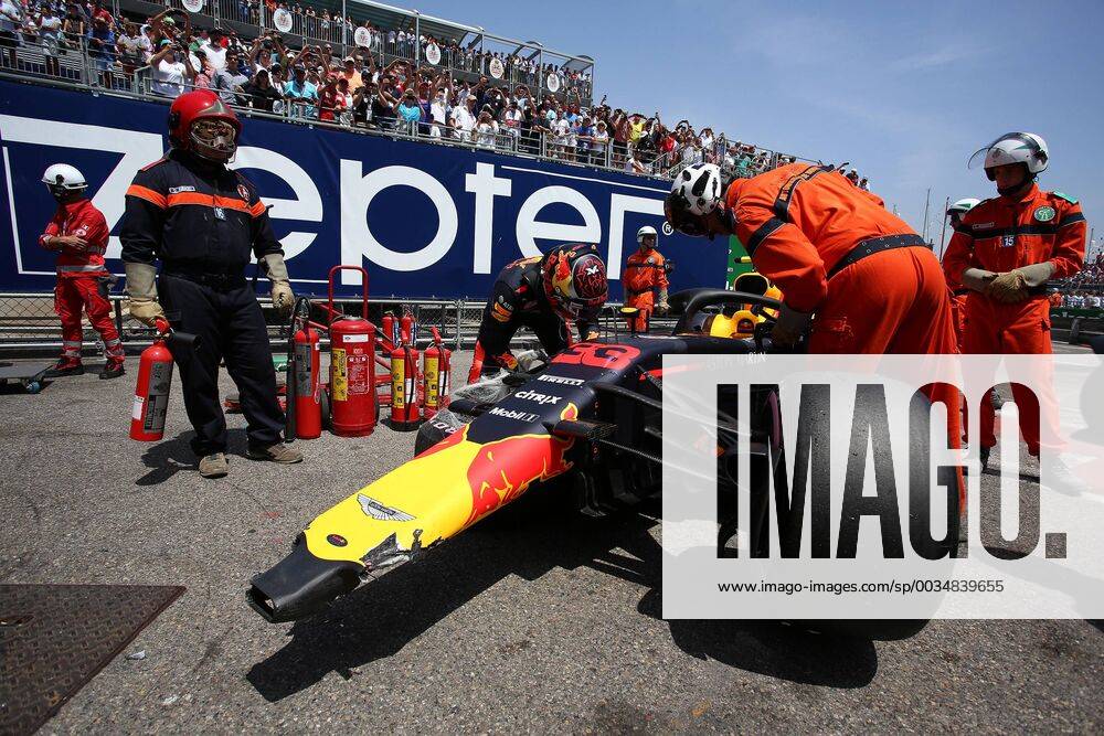 Crash Max Verstappen Red Bull Racing formula 1 GP Monaco 26 05 2018 Photo mspb Jean Petin Crash Max Verstappen formula 1 GP Monaco 2018