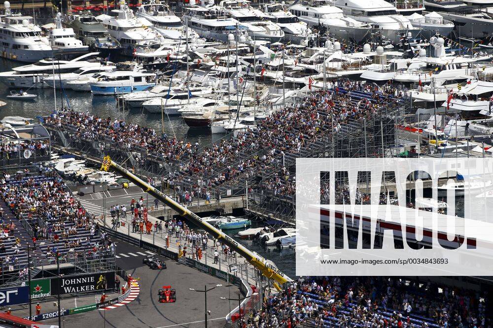 Motorsports: FIA Formula One World Championship WM Weltmeisterschaft 2018, Grand Prix of Monaco, 5 Sebastian Vettel (GER, Scuderia Ferrari), 8 Romain Grosjean (FRA, Haas F1 Team), Monte Carlo Monaco