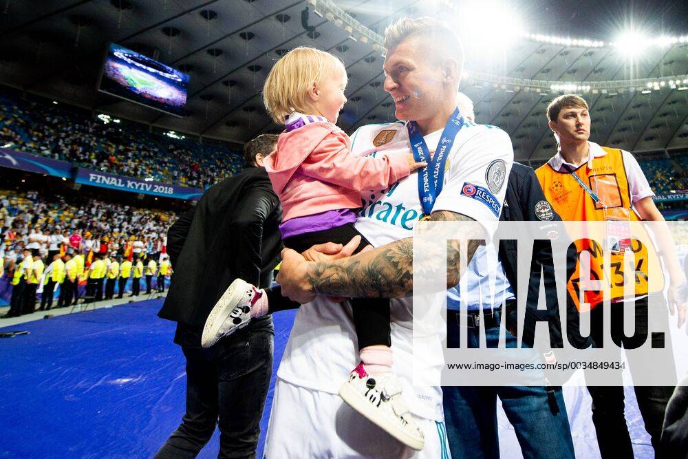 Toni Kroos or Real Madrid celebrates with his child after the UEFA Champions League final between Real Madrid and Liverpool on May 26, 2018 in Kyiv Photo Vegard Wivestad Grott BILDBYRAN Code VG 170178