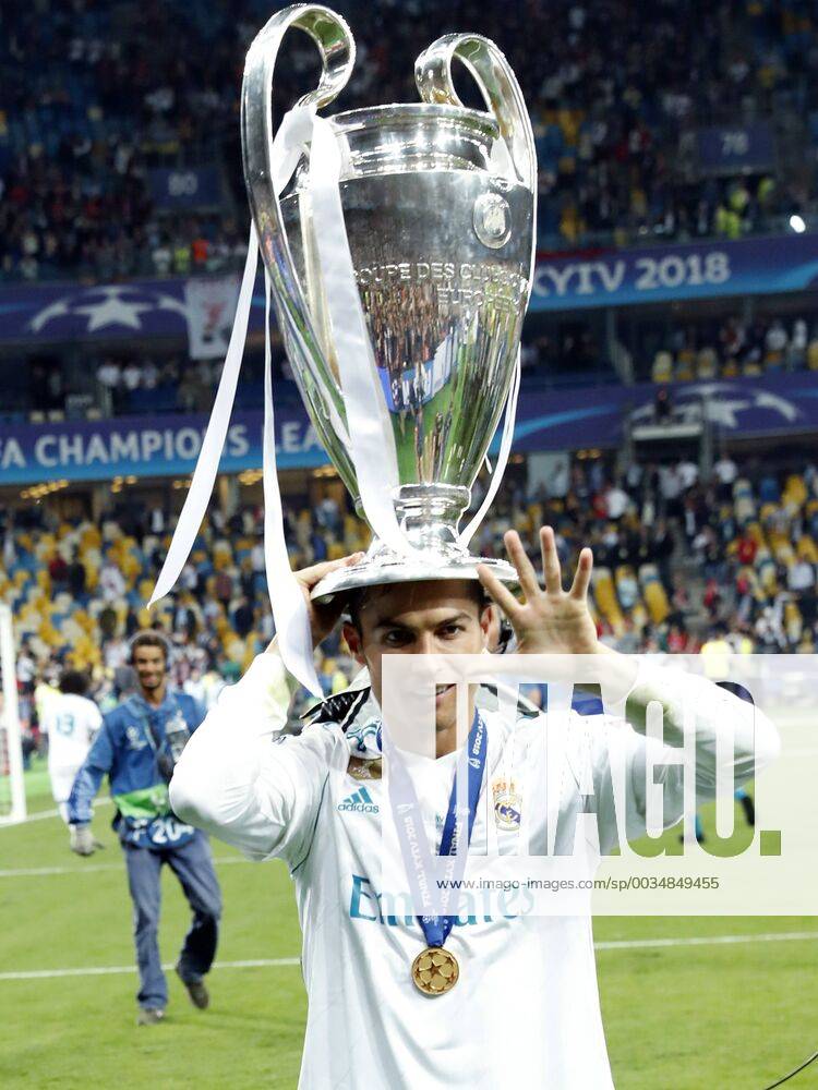 (L-R) Cristiano Ronaldo of Real Madrid with UEFA Champions League trophy, Coupe des clubs Champions Europeens during the UEFA Champions League final between Real Madrid and Liverpool on May 26, 2018 at NSC Olimpiyskiy Stadium in Kyiv, Ukraine UEFA Champions League 2017 2018 Imagesx xMauricexvanxSteenxIVx 11044268