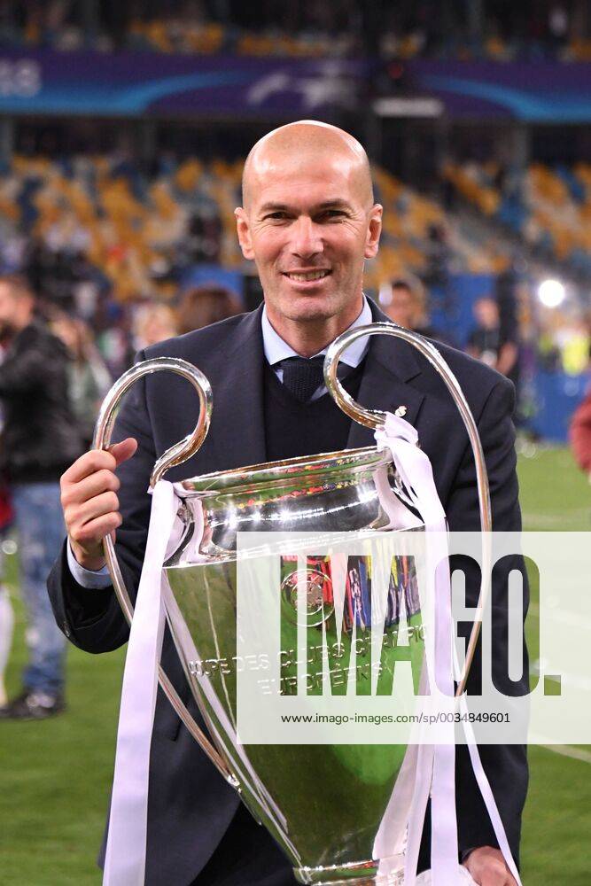 ZINEDINE ZIDANE (ENTRAINEUR REAL MADRID) - JOIE - TROPHEE FOOTBALL : Real Madrid vs Liverpool - Ligue des Champions - Finale - 26 05 2018 AnthonyBIBARD FEP Panoramic