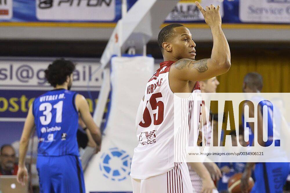 Photo Richard Morgano - LaPresse 30 May 2018 - Brescia (Italy) Basket Serie A basket season 2017-2018 Playoff Semifinals Game 4 Germani Brescia vs EA7 Emporio Armani Olimpia Milano In the pic: Curtis Jerells