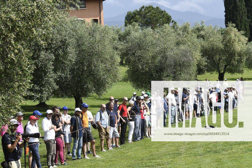 Photo Richard Morgano - LaPresse 28 May 2018 - Brescia (Italy) Golf Garda Golf - Soiano del Garda 75& xb0; Open D Italia Round 1 In the pic: fans