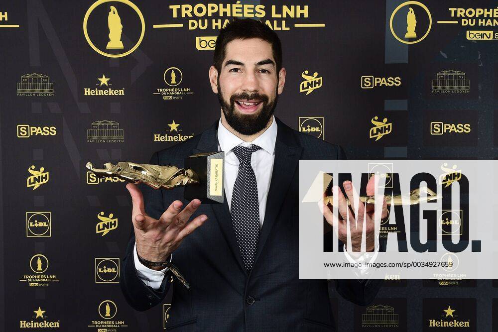 - SPORT Nikola Karabatic - MVP et trophee du meilleur demi centre de la lidl Starligue HANDBALL : Ceremonie des trophees des champions LNH 2018 - Paris - 01 06 2018 - Nikola Karabatic - MVP et trophee du meilleur demi centre de la lidl Starligue JBAutissier Panoramic