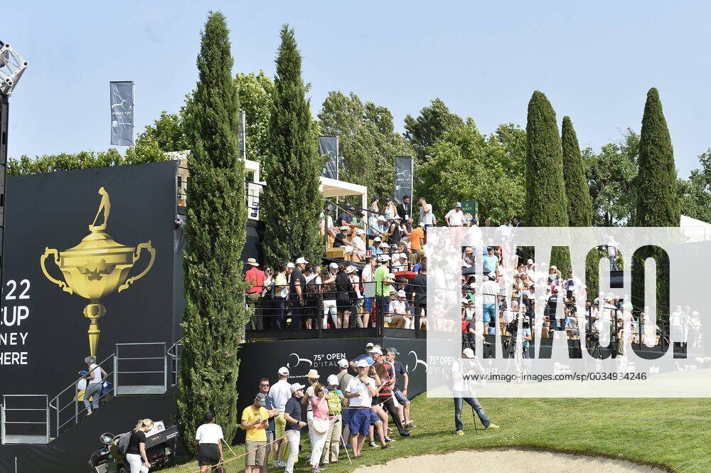 Photo Richard Morgano - LaPresse 02 June 2018 - Brescia (Italy) Golf Garda Golf - Soiano del Garda 75& xb0; Open D Italia Game 3 In the pic: Pubblico
