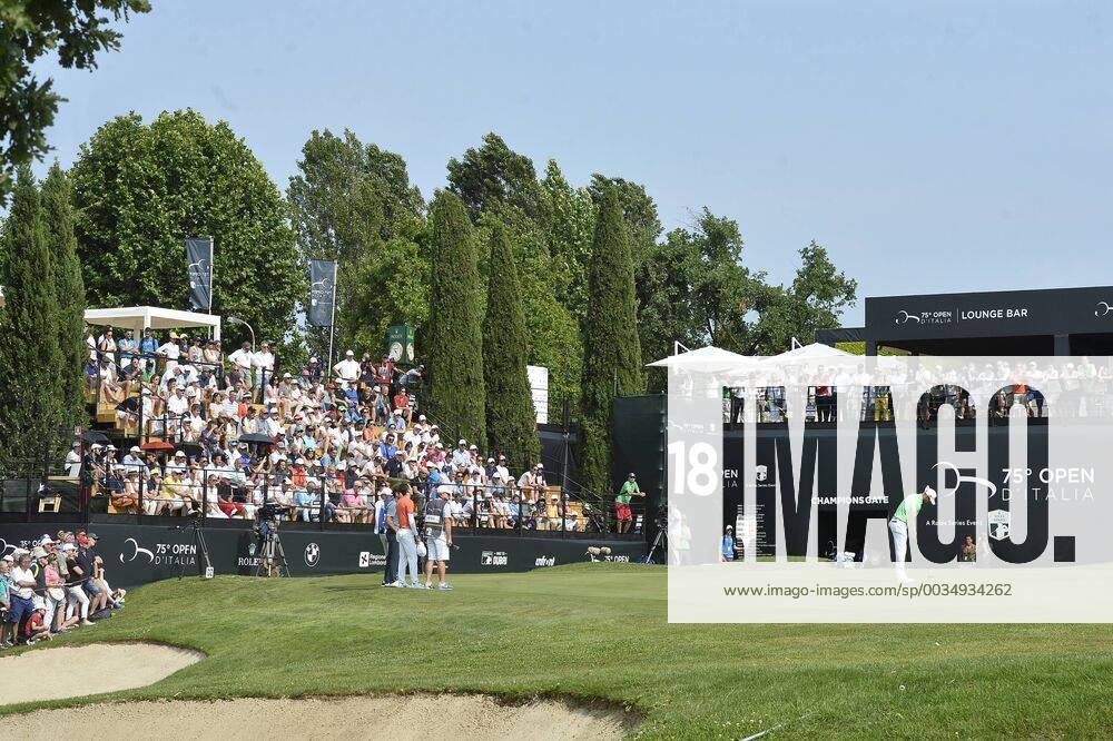 Photo Richard Morgano - LaPresse 02 June 2018 - Brescia (Italy) Golf Garda Golf - Soiano del Garda 75& xb0; Open D Italia Game 3 In the pic: Pubblico