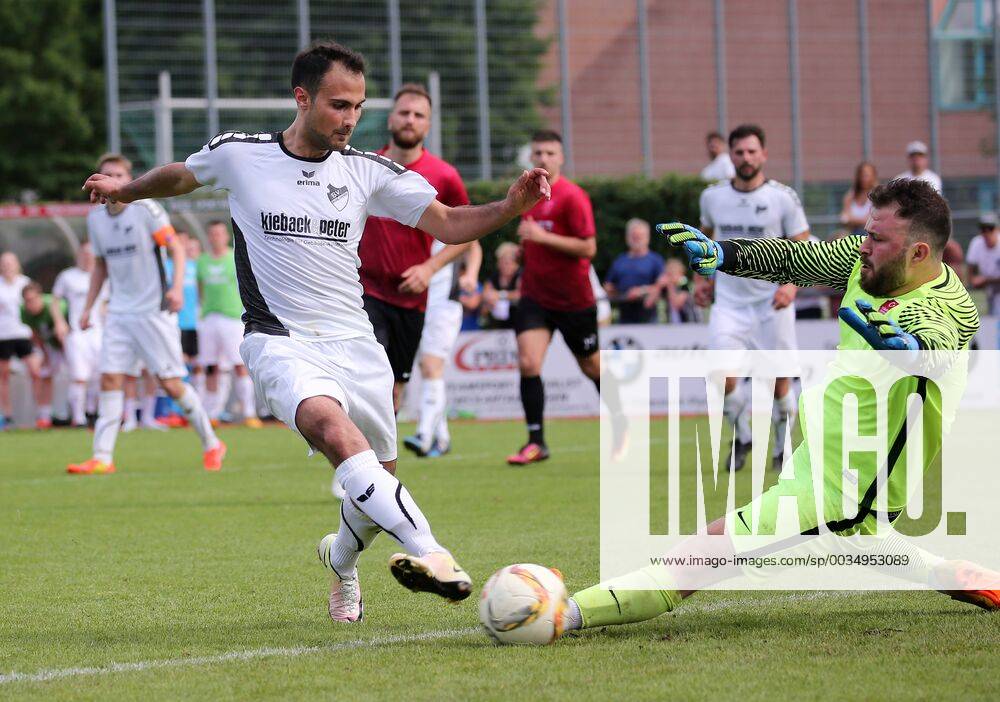BAU 03 06 2018 Bonlanden Soccer SV Bonlanden vs Türkspor Stuttgart Goal to the 5 1 goal scorer Rüchan Pehlivan Bonlanden Aziz Sener Stuttgart