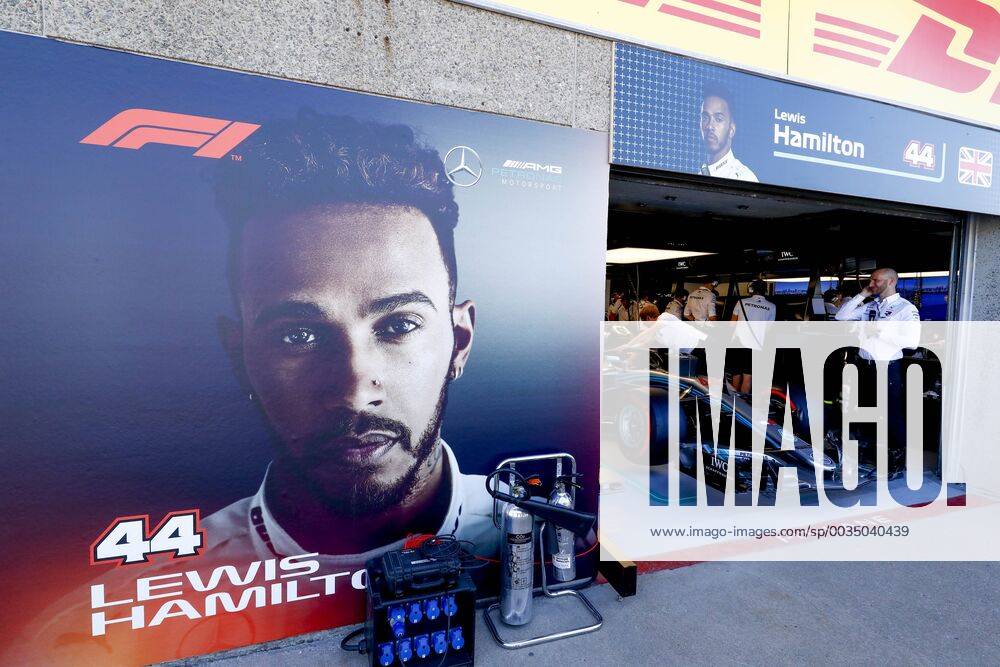 Motorsports: FIA Formula One World Championship WM Weltmeisterschaft 2018, Grand Prix of Canada 44 Lewis Hamilton (GBR, Mercedes AMG Petronas F1 Team), Montreal Canada